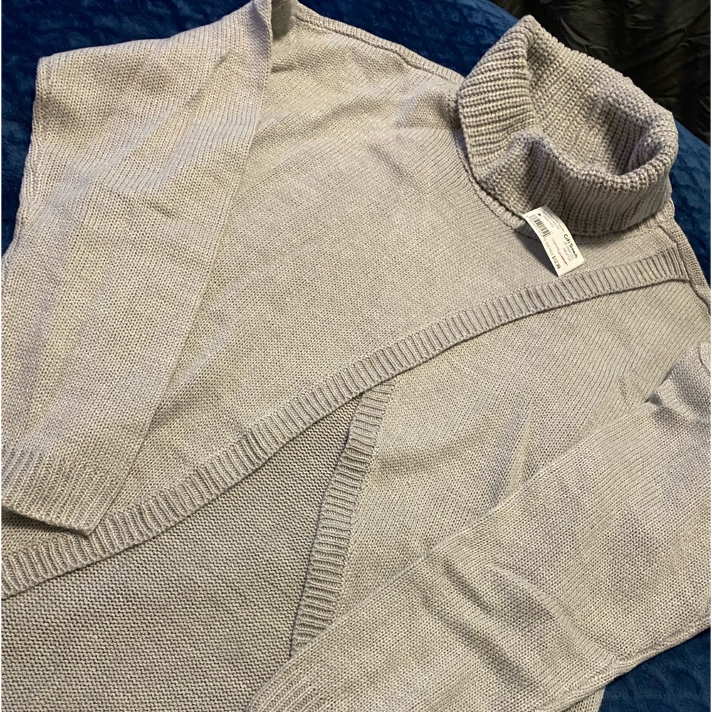 Gray sweater